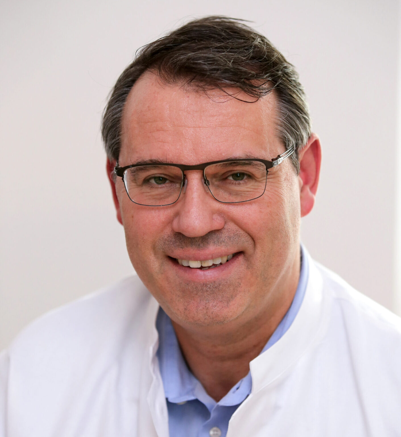 Dr. med. Gerd-Christian Sutor, Facharzt für Innere Medizin, Pneumologie, Allergologie, Rettungsmedizin, Schlafmedizin - Schlaflabor / Schlafzentrum Burgwedel bei Hannover